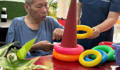 Vì sao người cao tuổi cần được duy trì kết nối với gia đình khi sống tại viện dưỡng lão