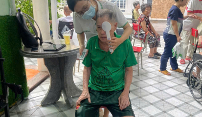 Giải pháp chăm sóc sức khỏe toàn diện cho người cao tuổi