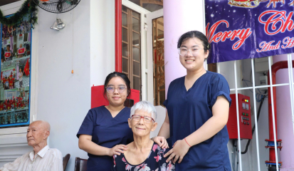 Chăm Sóc Người Già Sau Phẫu Thuật: Hướng Dẫn Toàn Diện Và Hiệu Quả