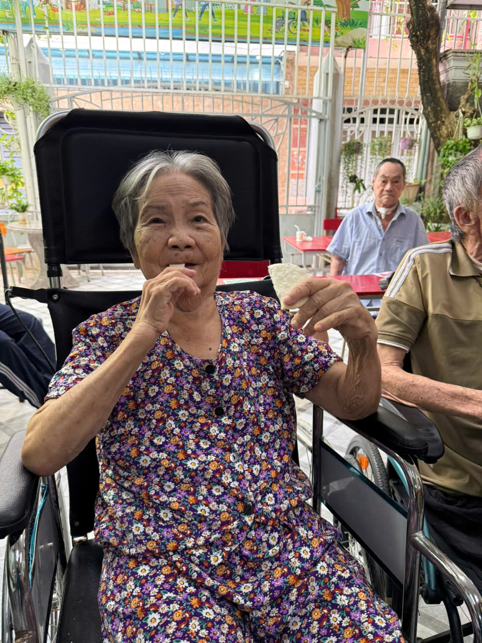 vien-duong-lao-co-y-ta-bac-si-truc-24-7
