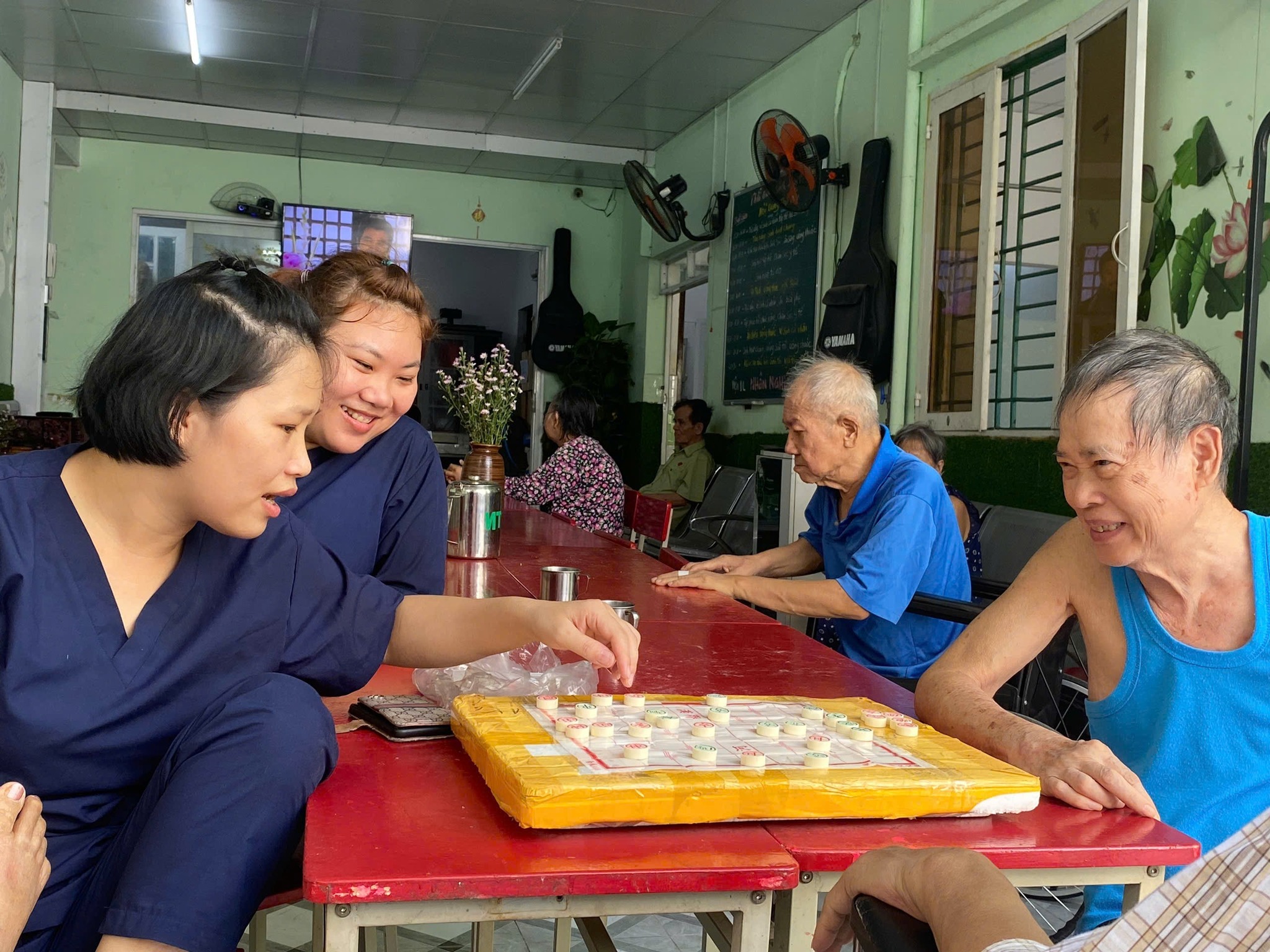 cham-soc-nguoi-cao-tuoi-theo-yeu-cau