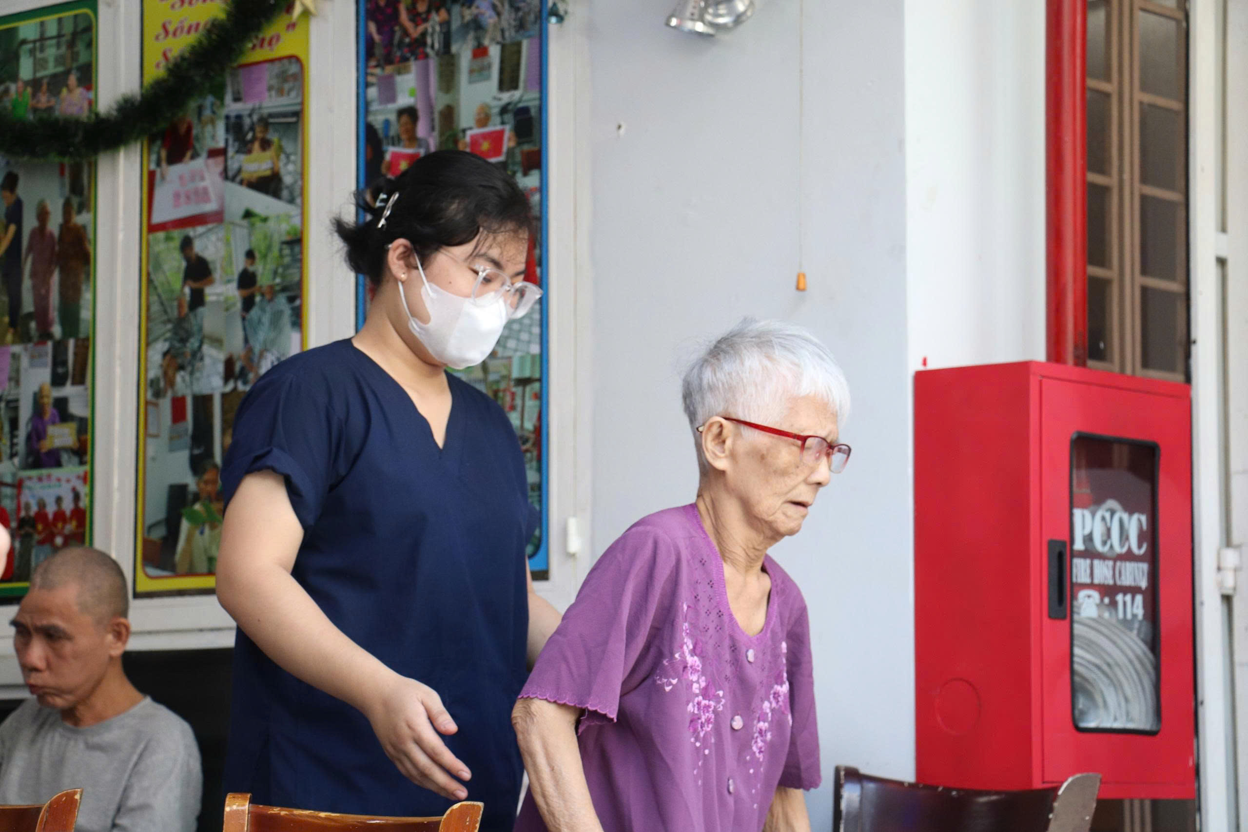 vien-duong-lao-go-vap-cho-nguoi-cao-tuoi