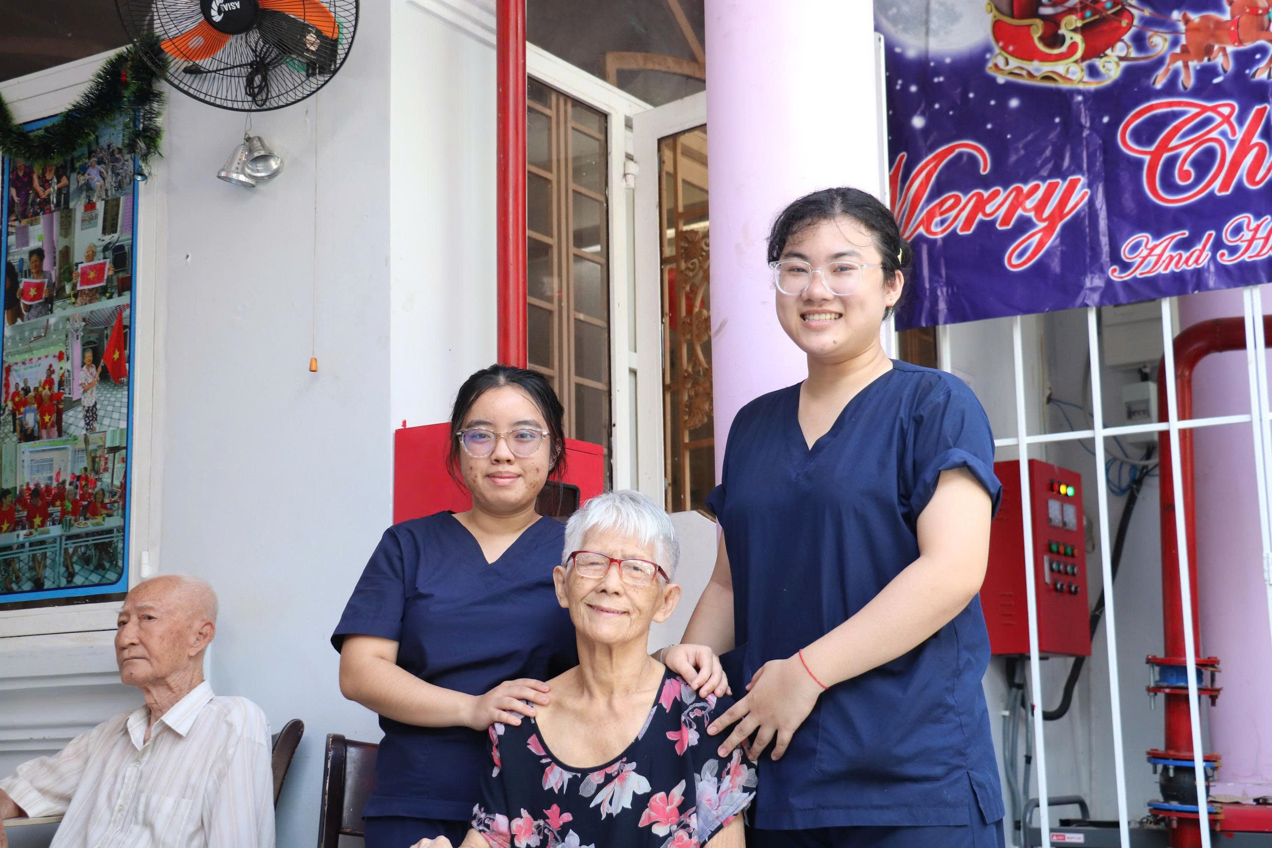 cham-soc-nguoi-gia-sau-phau-thuat