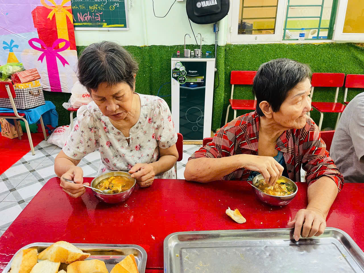 Môi trường an toàn và giám sát 24/7