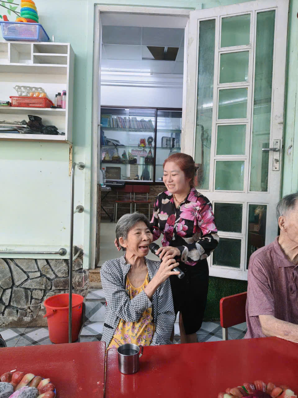 cham-soc-nguoi-gia-theo-gio-go-vap