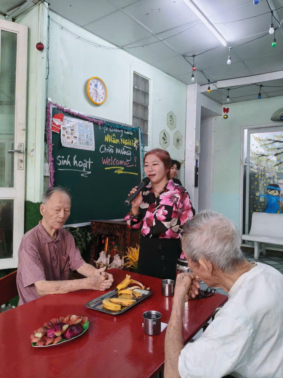 cham-soc-nguoi-gia-theo-gio-go-vap