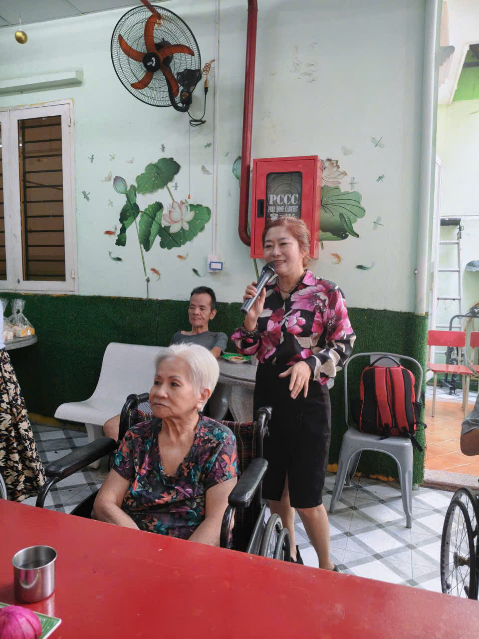 cham-soc-nguoi-cao-tuoi-ban-ngay-tphcm