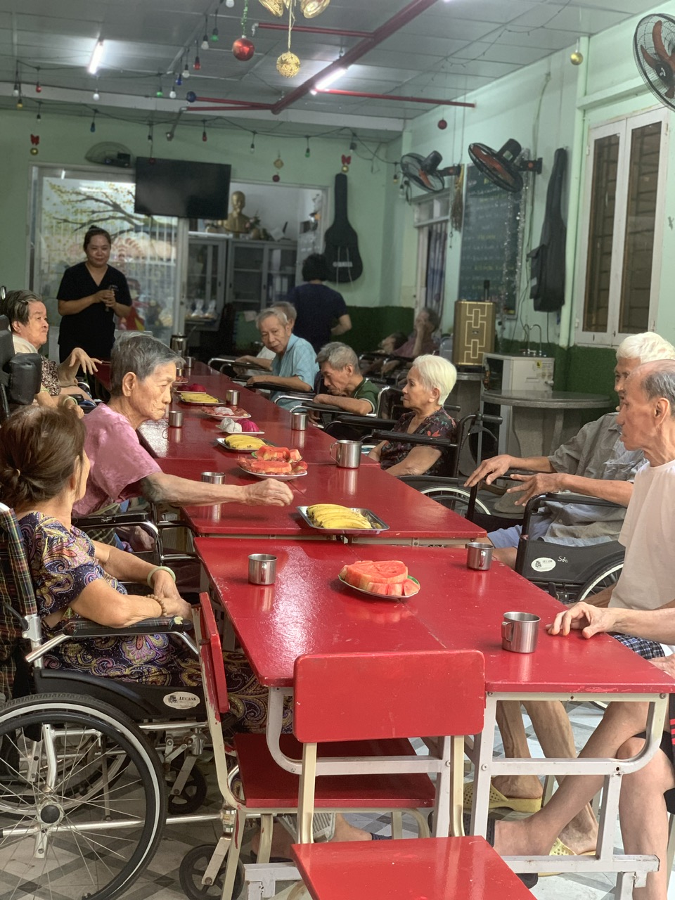 dich-vu-cham-soc-nguoi-cao-tuoi-tphcm